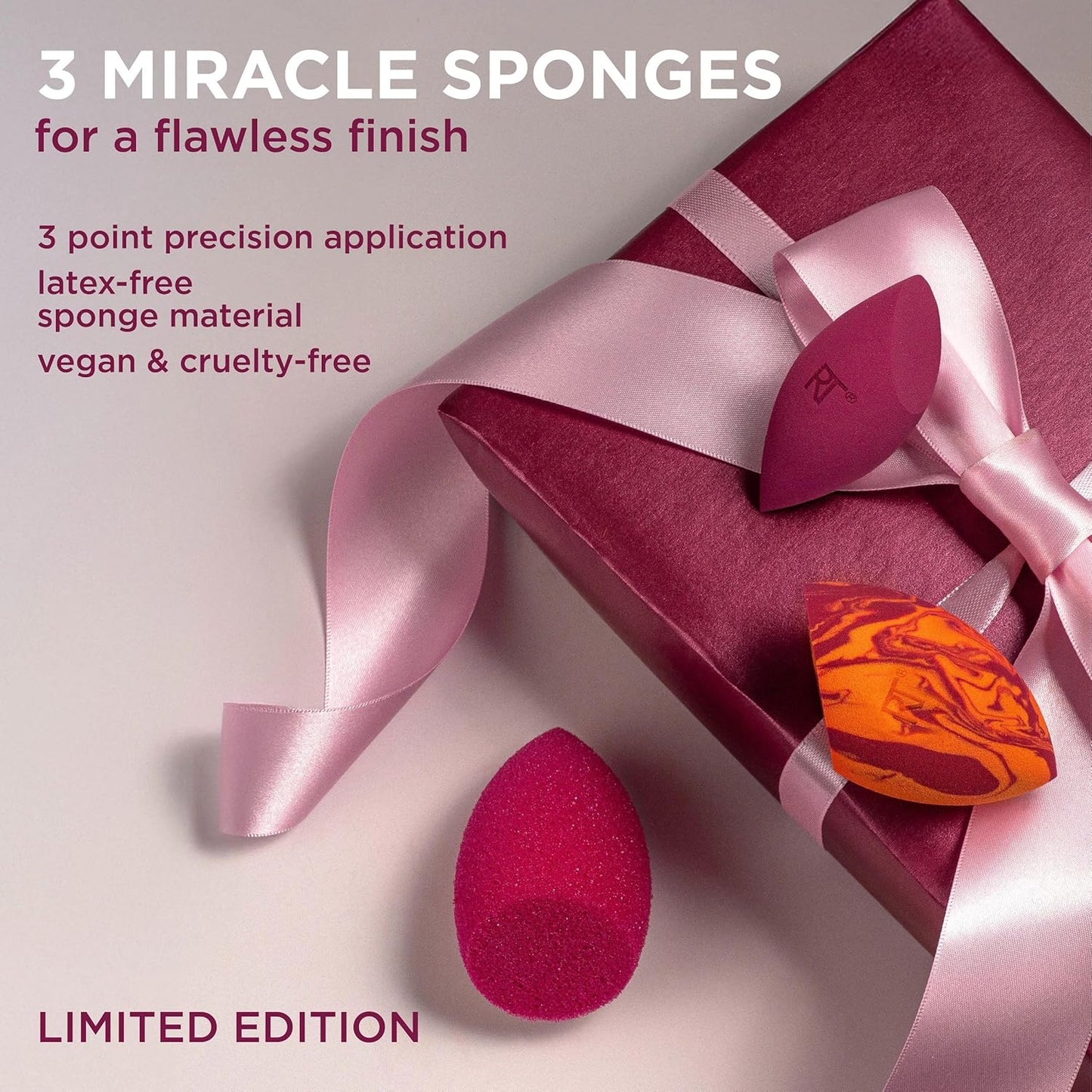 Makeup Sponge Superstars 4 Piece Holiday Gift Set with Travel Case - Bajo Pedido