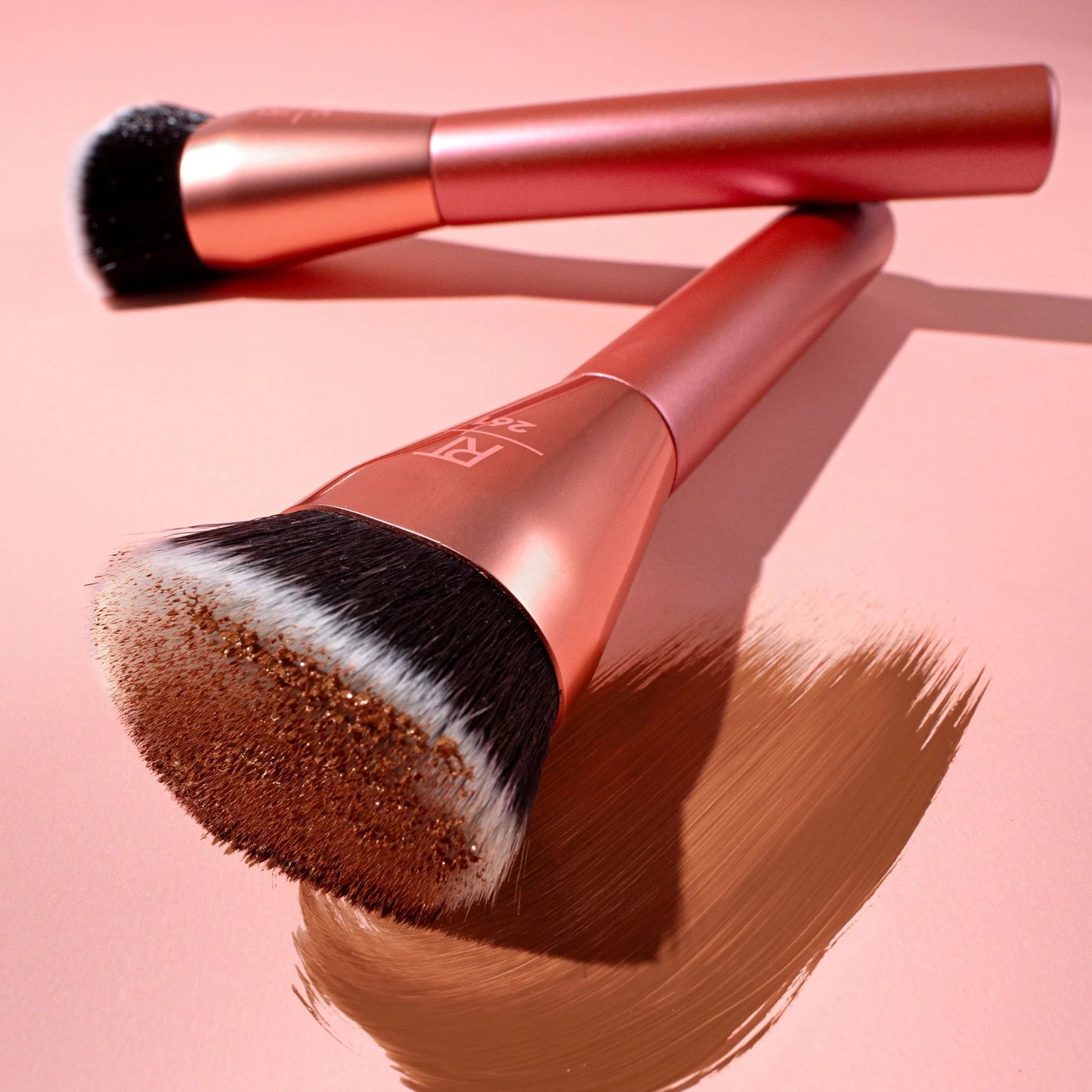 Snatch + Sculpt Contour Makeup Brush - Bajo Pedido
