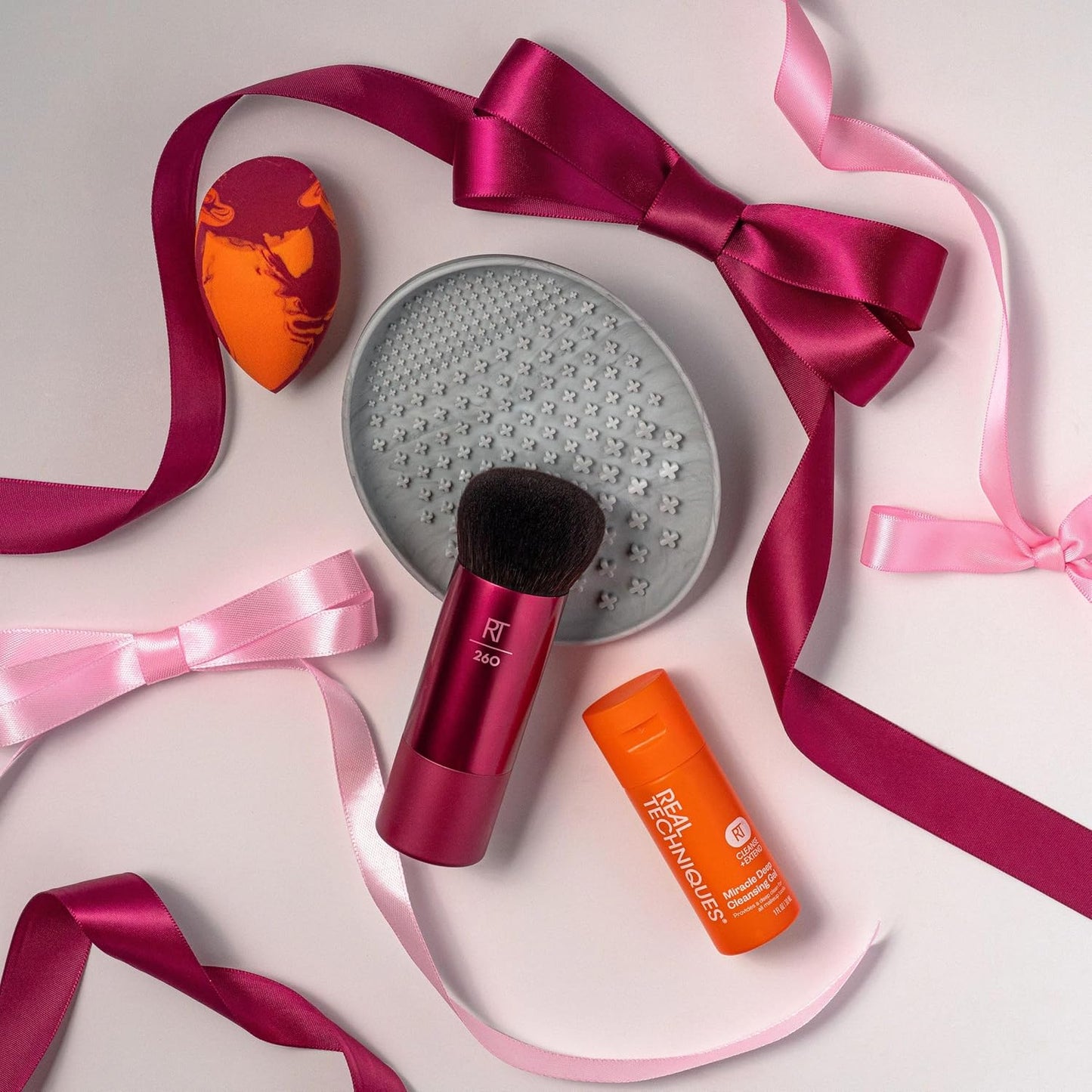 Better Blending Days Makeup Sponge & Brush Gift Set - Bajo Pedido