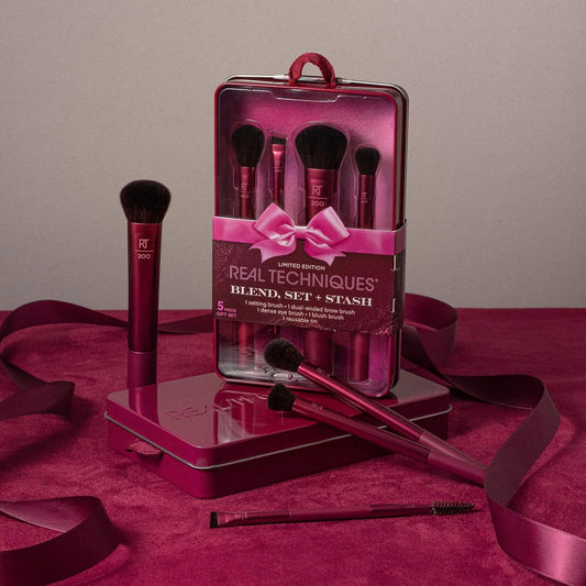 Blend, Set + Stash 5 Piece Holiday Makeup Brush Set with Storage Tin - Bajo Pedido
