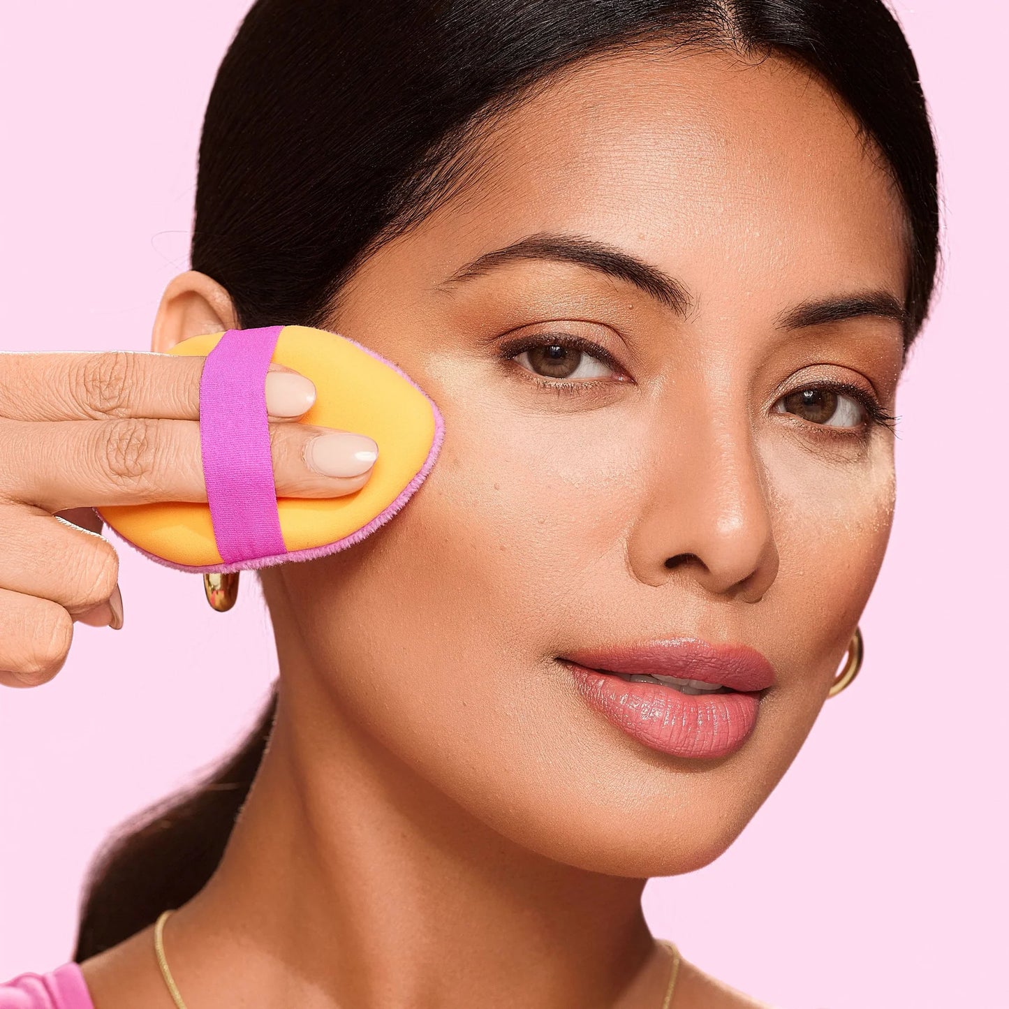 Miracle 2-In-1 Powder Puff + Travel Case - Bajo Pedido