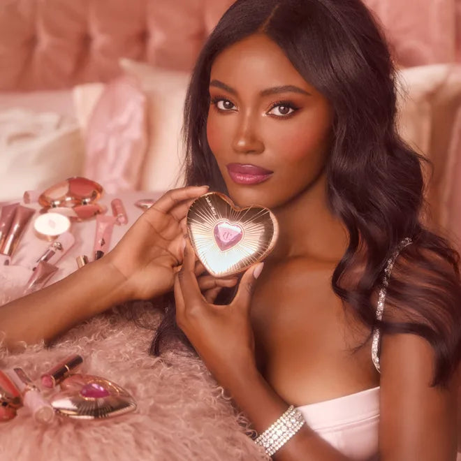 Pillow Talk Beauty Soulmates Airbrush Flawless Finish Brightening and Blush Powder Palette - Bajo Pedido
