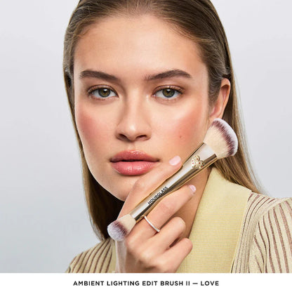 Ambient Lighting Edit Unlocked Brush - SEPHORA SALE (Bajo Pedido)