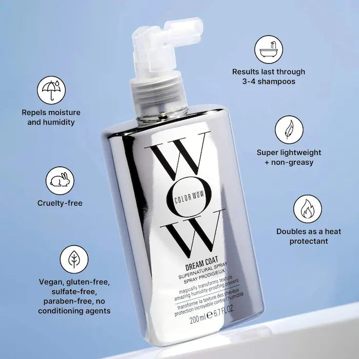 Holiday Must-Haves Makeup and Skincare Value Set - Bajo Pedido