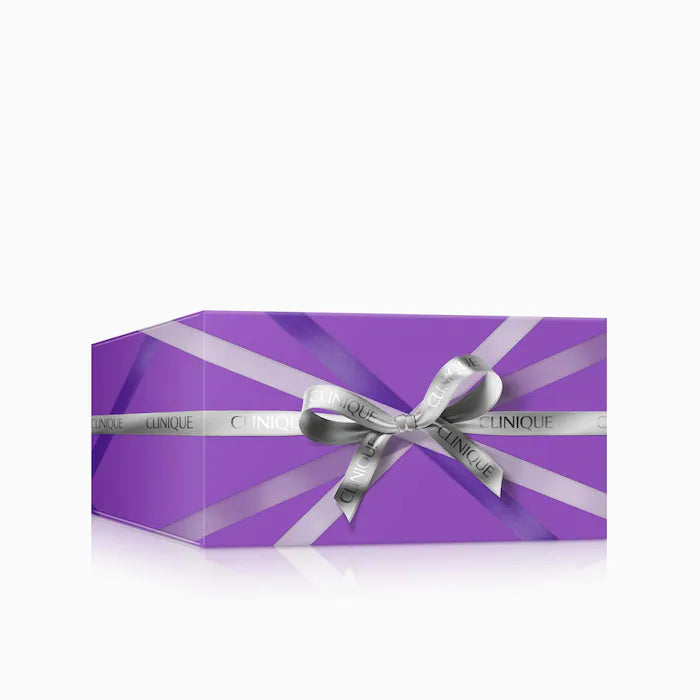 Take the Day Off Makeup Remover and Cleansing Skincare Gift Set - Bajo Pedido